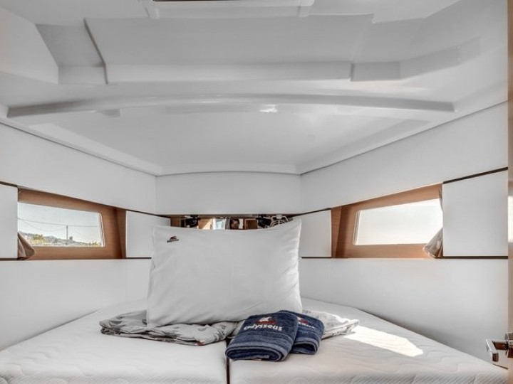 Hire Sailboat Bénéteau with a boat licence