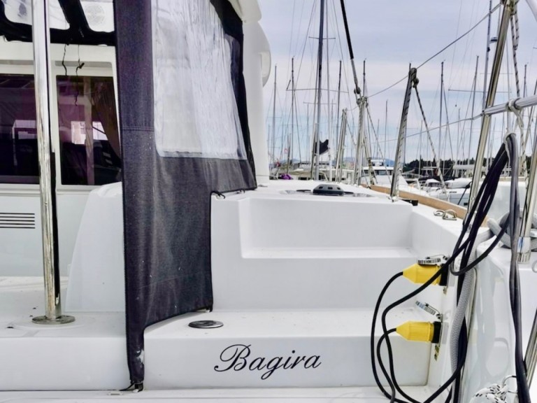 Hire Catamaran with or without skipper Lagoon Šibenik