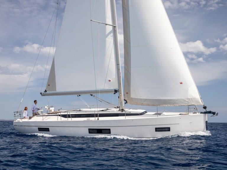 Yacht hire Fethiye cheap Bavaria C45
