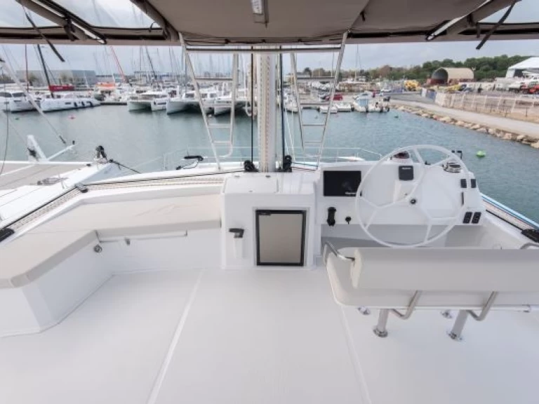 Bali Bali 5.4 charter bareboat or skippered in  Nassau