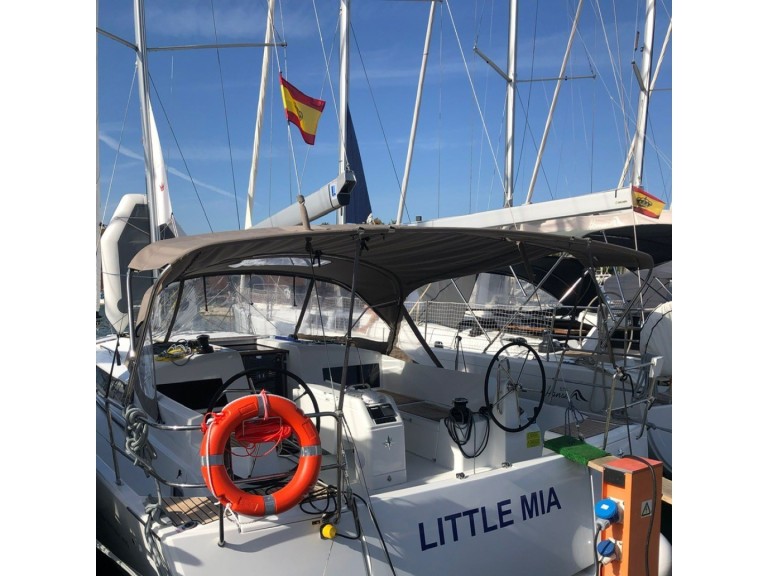 Sailboat to hire Las Galletas at the best price