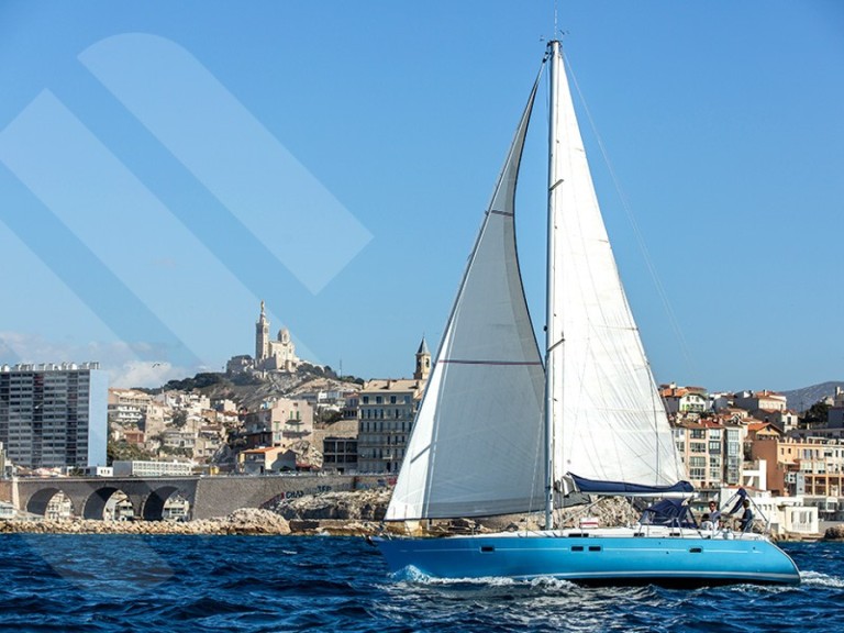 Hire a Bénéteau Oceanis 411 Marseille