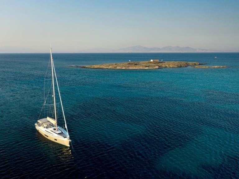 Yacht charter Alimos - Bénéteau Oceanis 51.1 on SamBoat