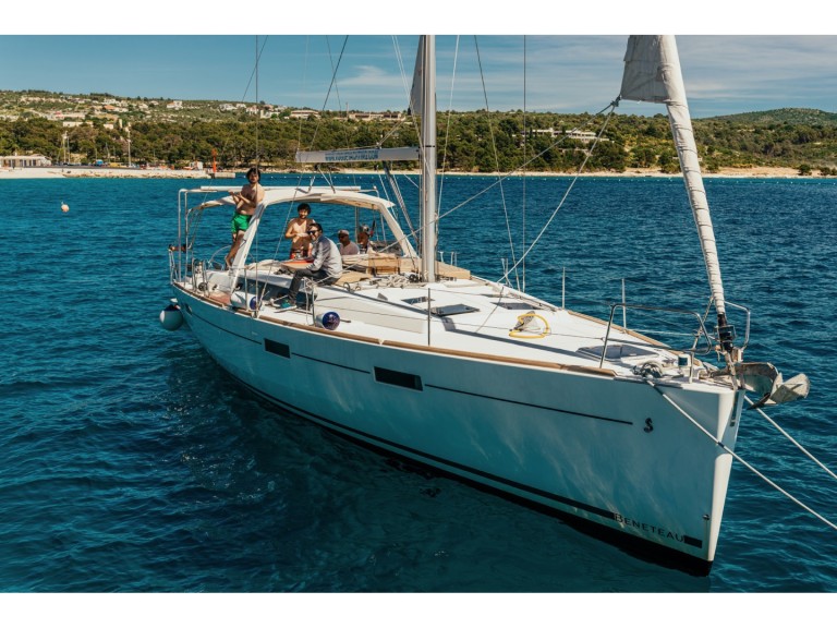 Yacht charter Šibenik - Bénéteau Oceanis 45 on SamBoat