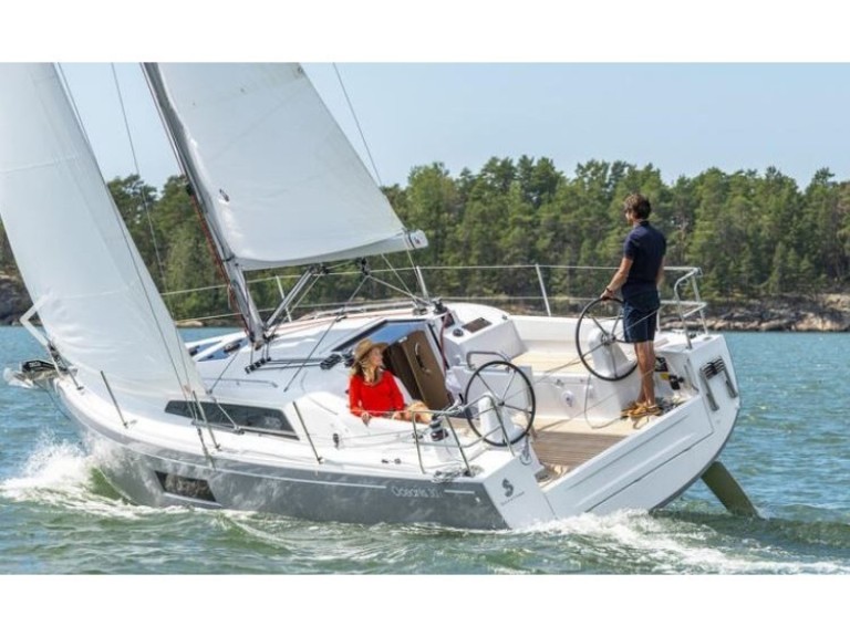 Sailboat to hire Izola at the best price