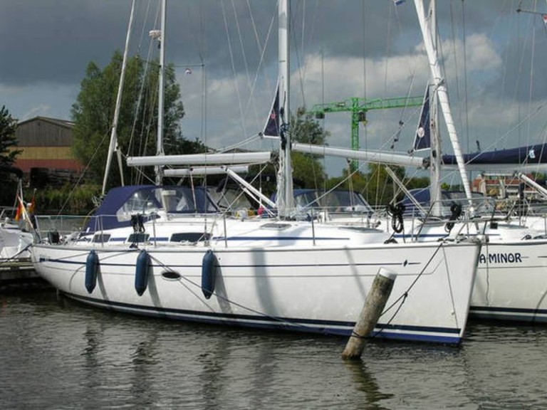 Yacht hire Lemmer cheap Bavaria 38 Cruiser