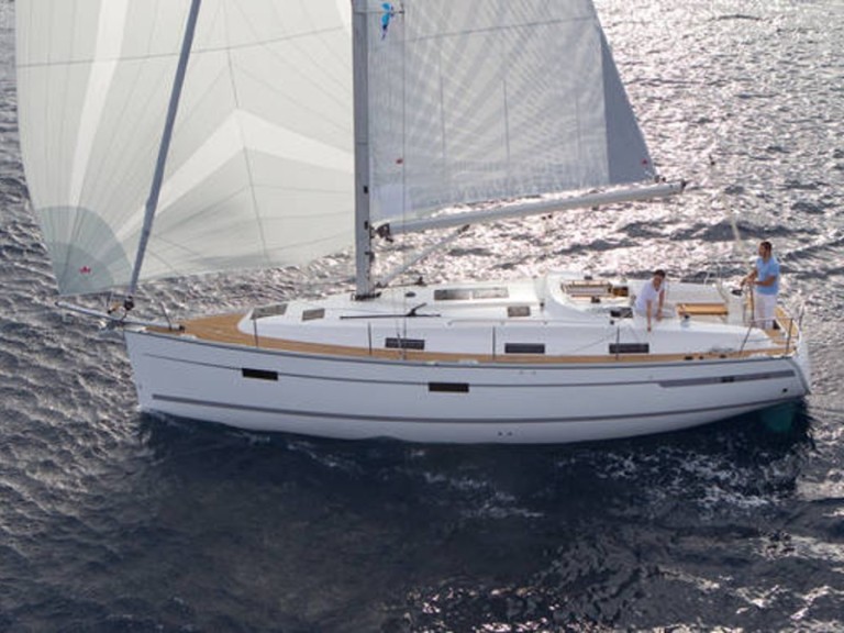 Sailboat to hire Lemmer at the best price