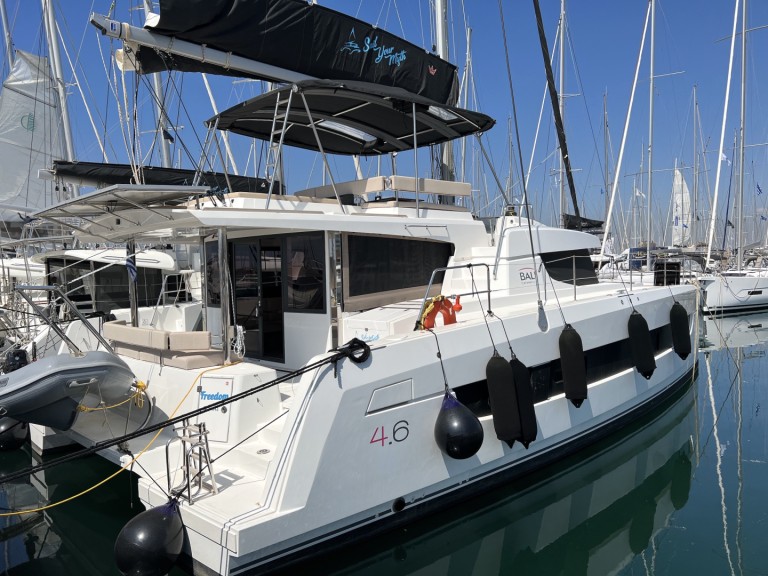 Hire Catamaran Bali with a boat licence