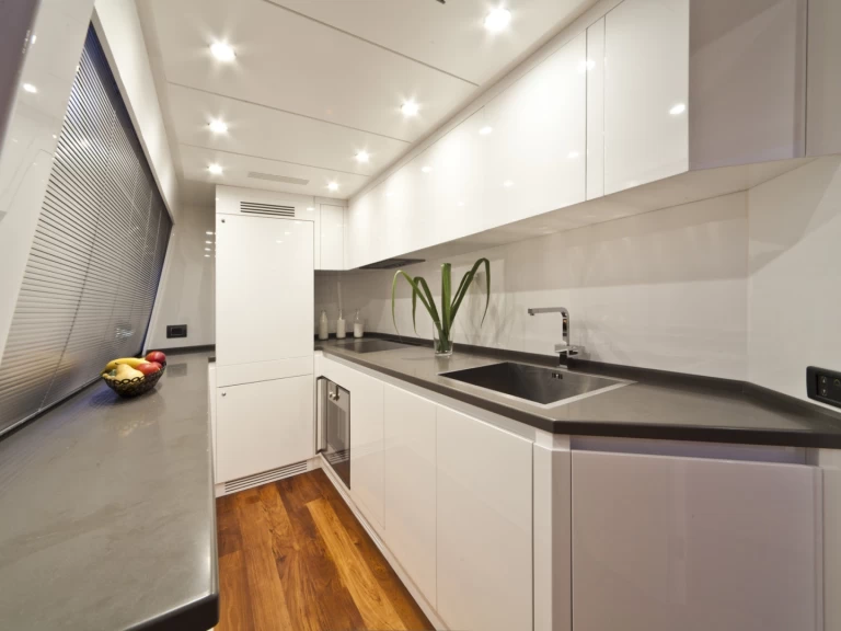 Charter a Abacus Abacus 78 Fly in Seget Donji on Samboat