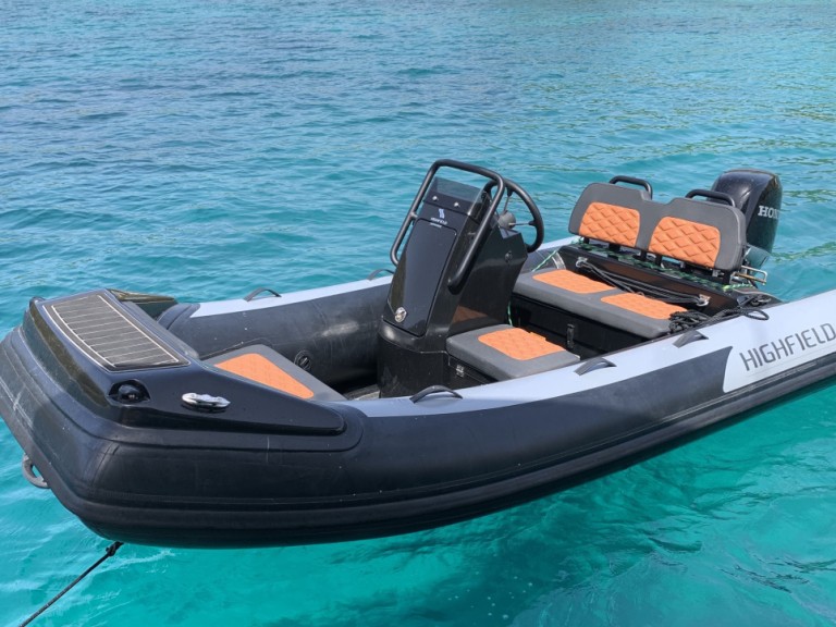 Hire Catamaran with or without skipper Lagoon Pirovac