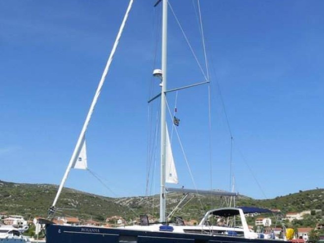 Hire a Bénéteau Oceanis 48 Ibiza Town