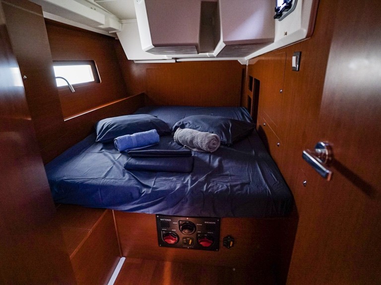 Yacht hire Ibiza Town cheap Oceanis 46.1