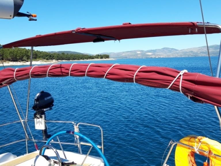 Sailboat hire in Split - Bénéteau Oceanis 393 Clipper