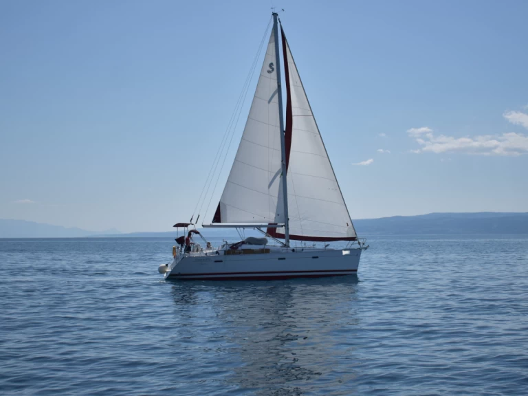 Hire Sailboat Bénéteau with a boat licence