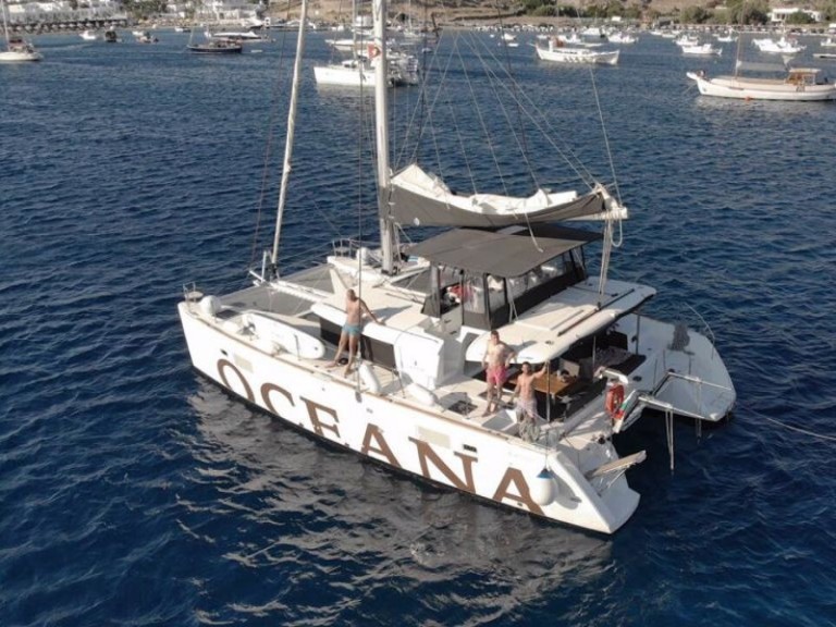 Yacht hire Alimos cheap Lagoon 450 F