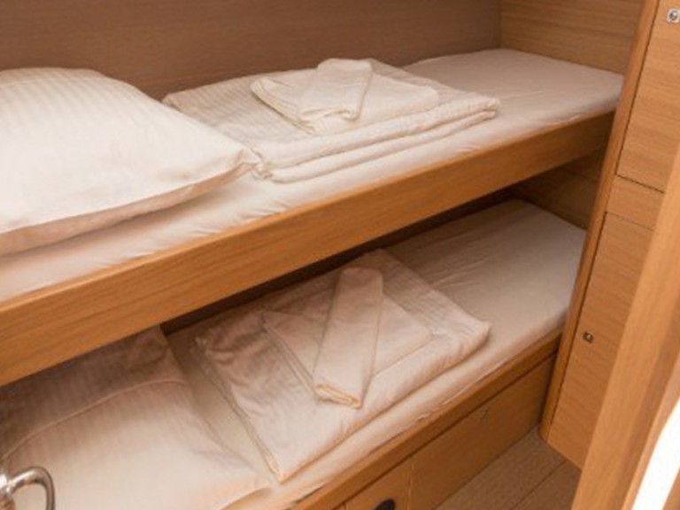 Hire Sailboat Dufour with a boat licence