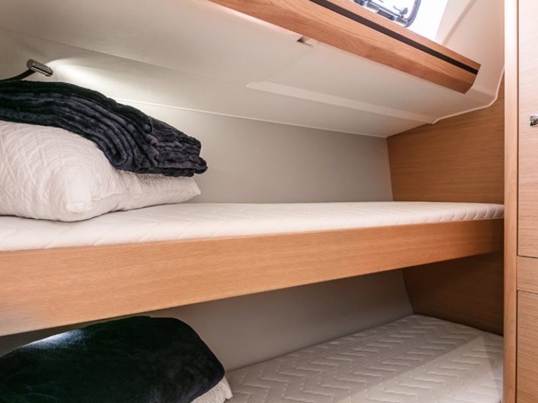 Hire Sailboat Dufour with a boat licence