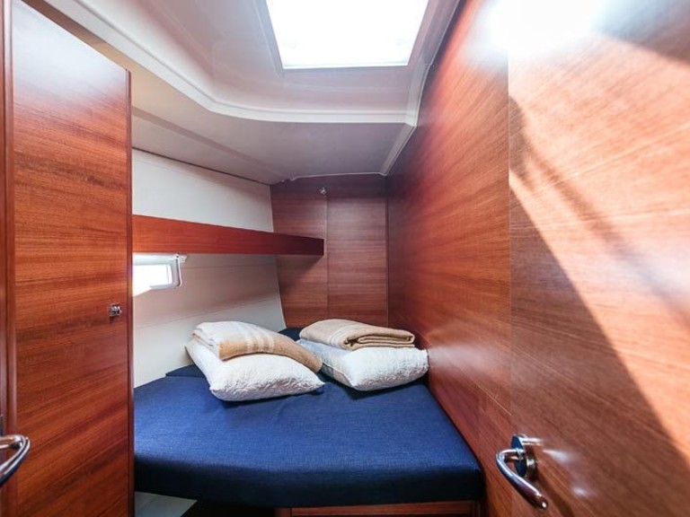 Yacht hire Olbia cheap Dufour 460 Grand Large