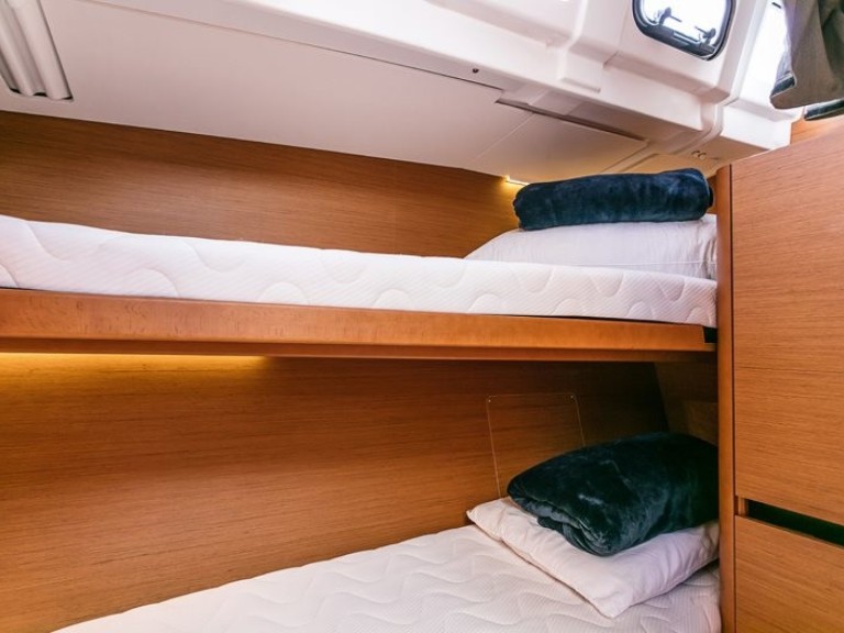 Sailboat hire in Olbia - Jeanneau Sun Odyssey 490