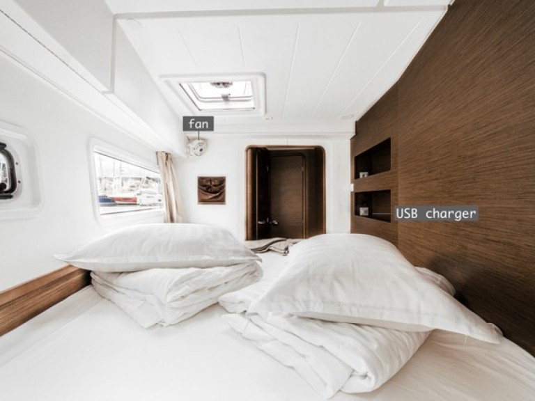 Hire a Lagoon Lagoon 42 Šibenik