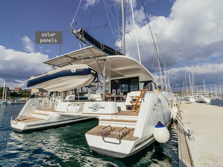 Yacht charter Šibenik - Lagoon Lagoon 42 on SamBoat