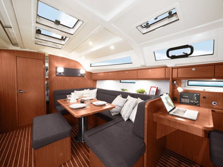 Hire a Bavaria Cruiser 41 Ponta Delgada (São Pedro)