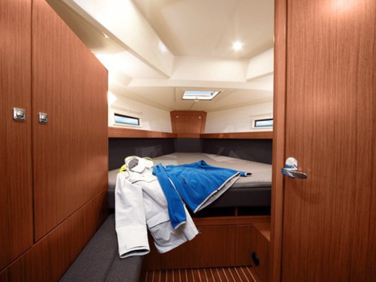 Sailboat hire in Ponta Delgada (São Pedro) - Bavaria Cruiser 41