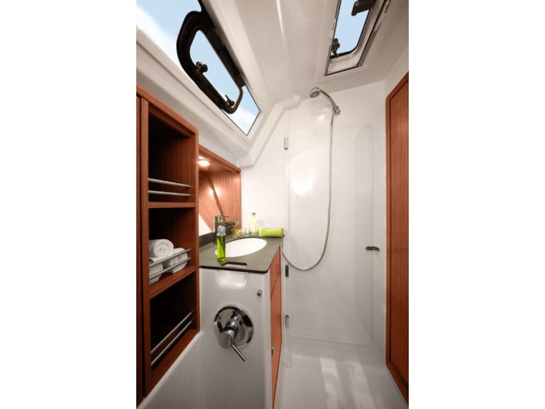 Hire Sailboat with or without skipper Bavaria Ponta Delgada (São Pedro)