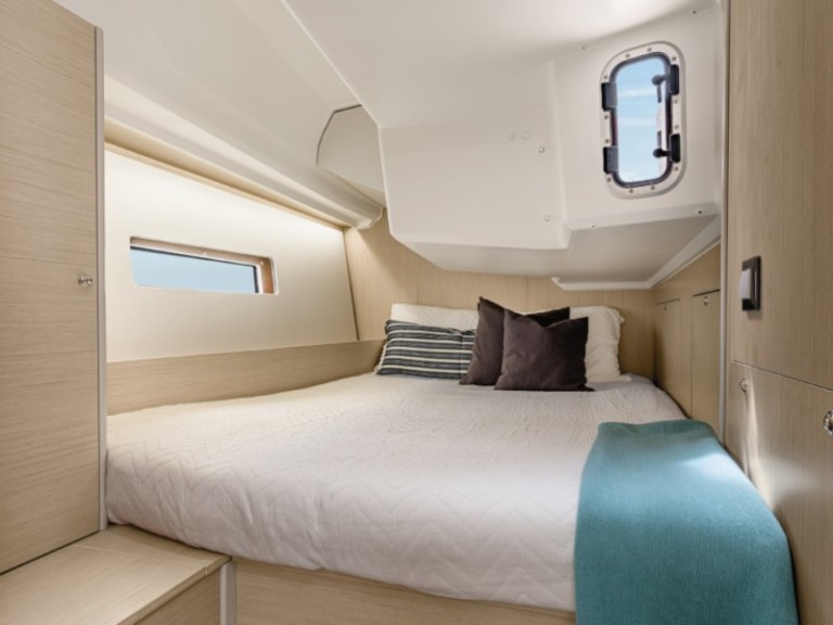 Hire Sailboat Bénéteau with a boat licence