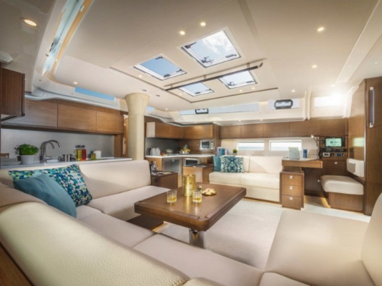 Sailboat hire in Alimos - Bavaria Bavaria C57