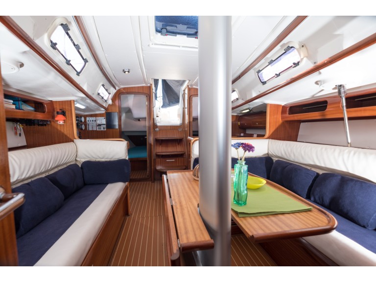 Sailboat to hire Castiglioncello at the best price