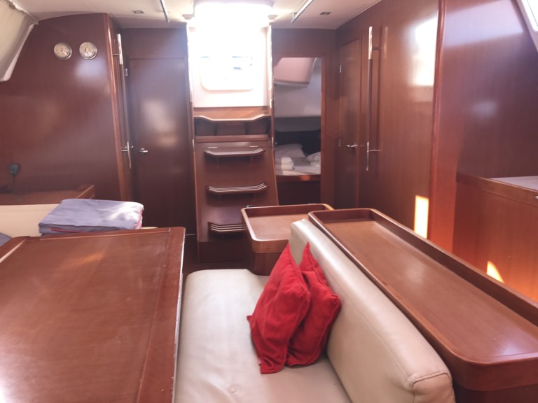 Hire a Bénéteau Oceanis 50 Family Cugnana Verde