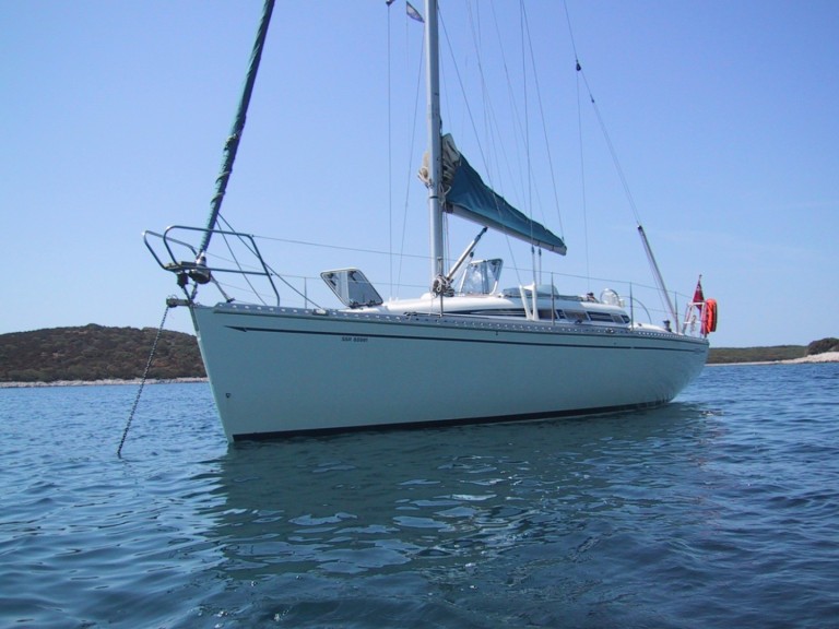 Yacht charter Poole - Elan Elan 333 on SamBoat