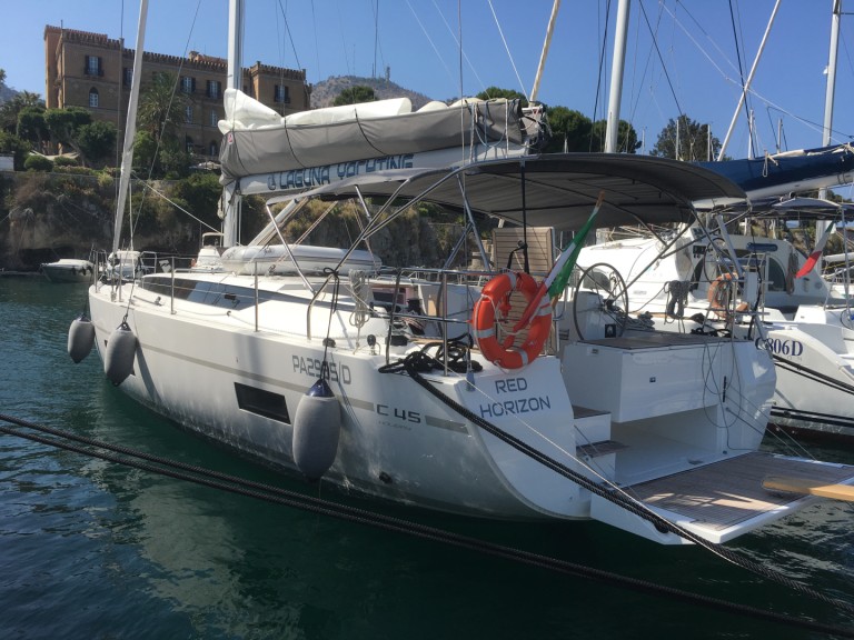Hire Sailboat with or without skipper Bavaria Palermo