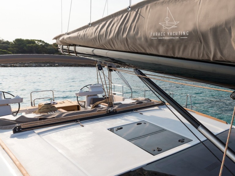 Yacht charter Alimos - Dufour Dufour 520 Grand Large on SamBoat