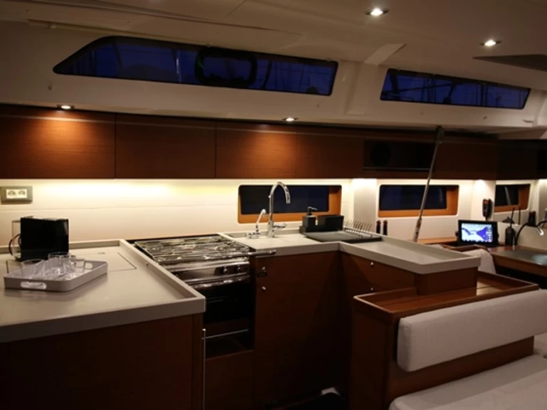 Hire Sailboat Bénéteau with a boat licence