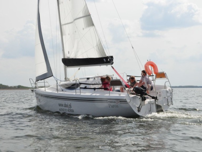 Yacht hire Wilkasy cheap Maxus 28