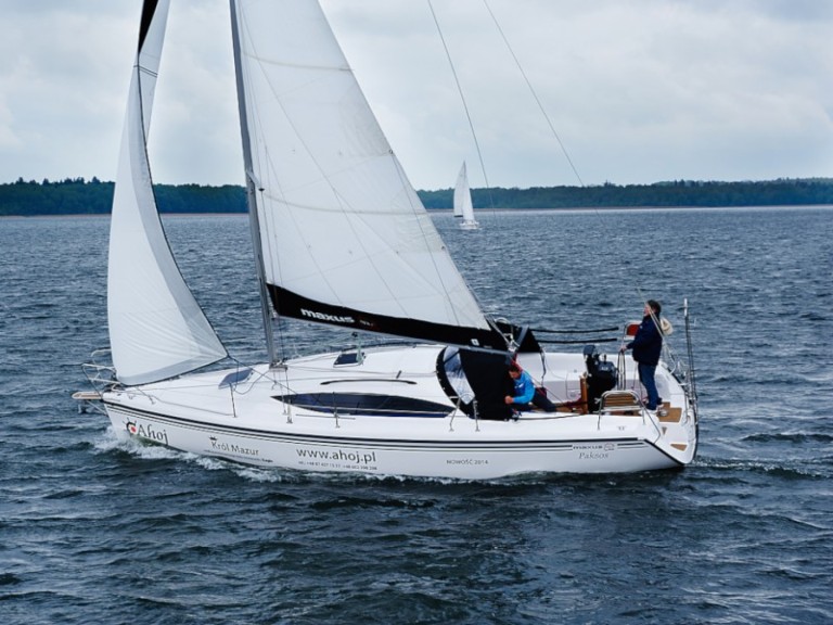 Hire a Northman Maxus 33.1 RS Węgorzewo