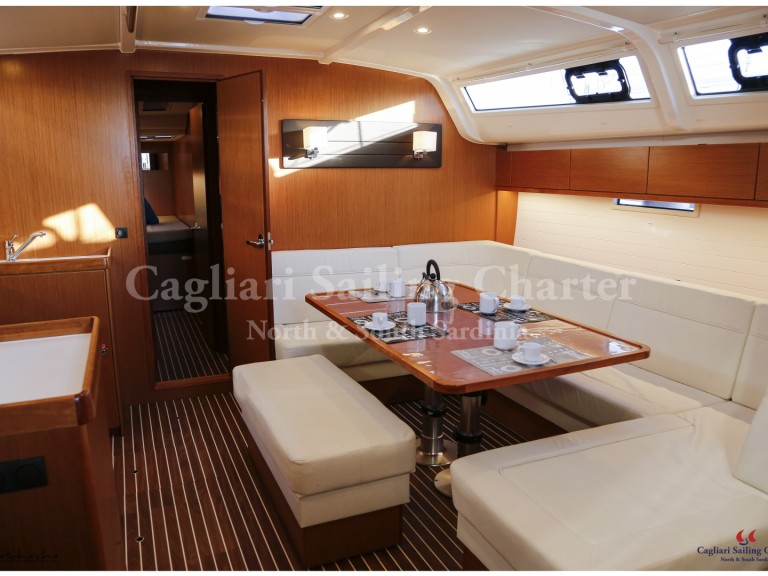 Sailboat to hire Golfo Aranci at the best price