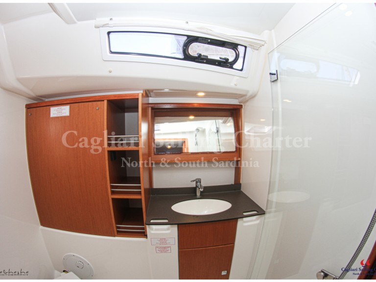 Hire a Bavaria Cruiser 51 Alghero