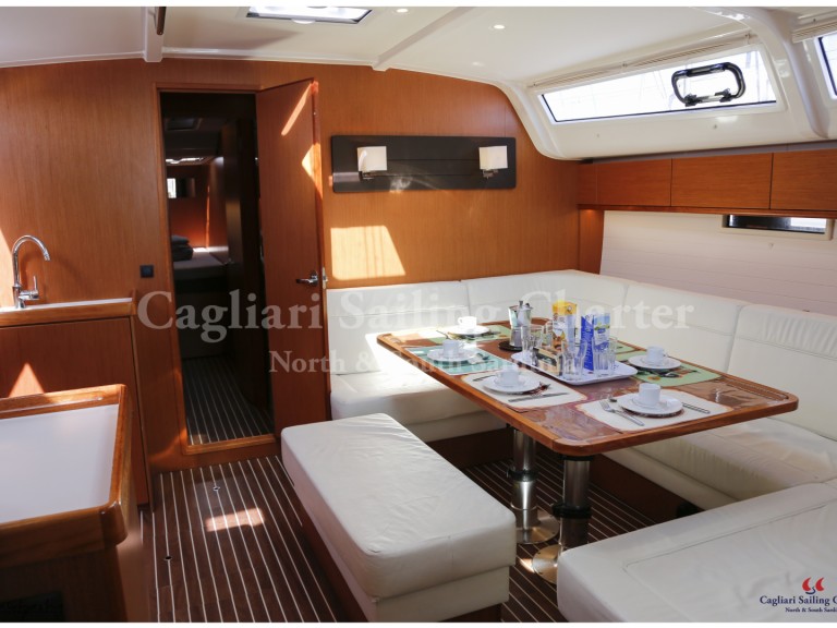 Yacht hire Alghero cheap Cruiser 51