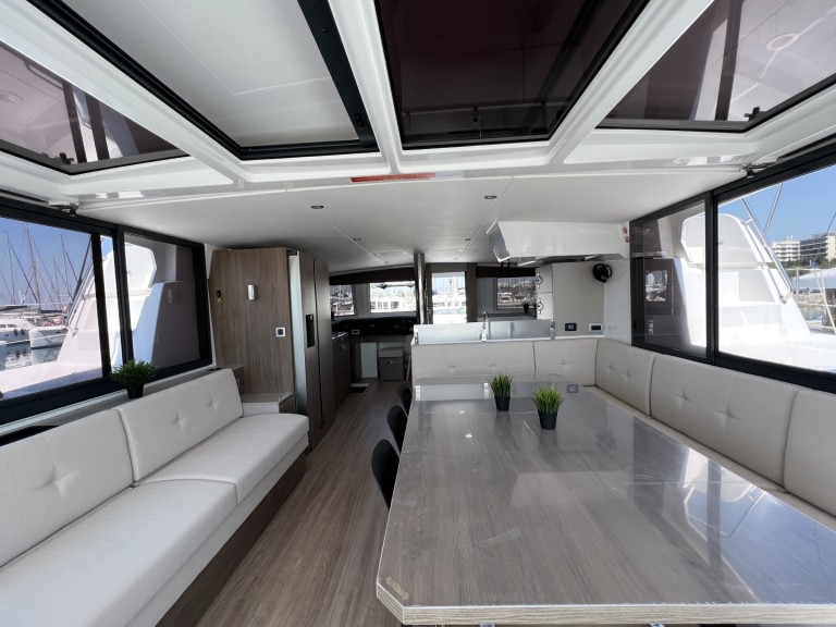 Yacht charter Alimos - Bali Catamarans Bali 4.8 (6+2 cab) on SamBoat