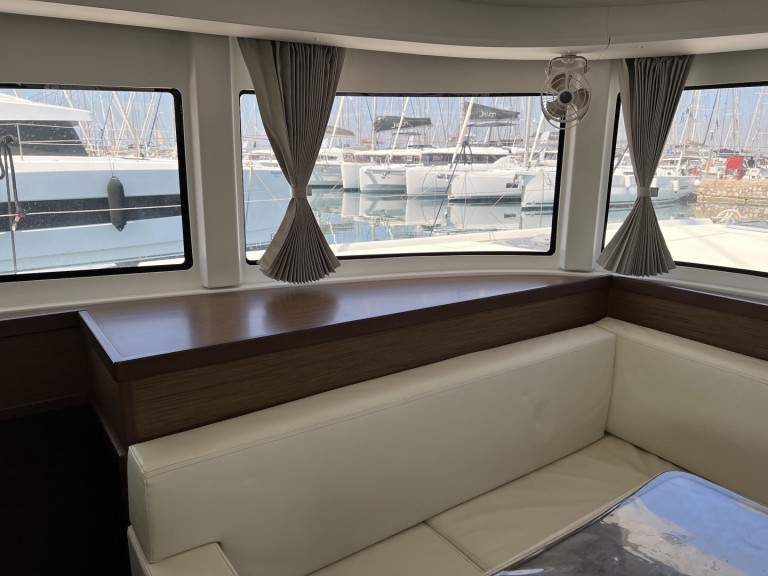 Catamaran hire in Alimos - Lagoon Lagoon 42