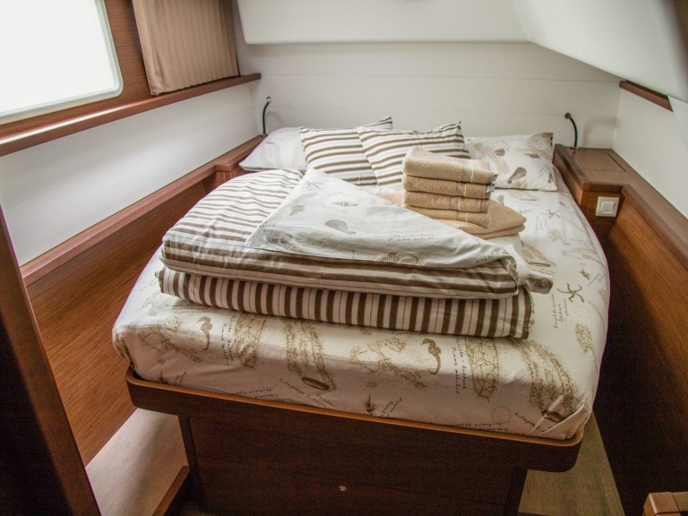 Yacht charter Rogoznica - Lagoon Lagoon 450 F on SamBoat