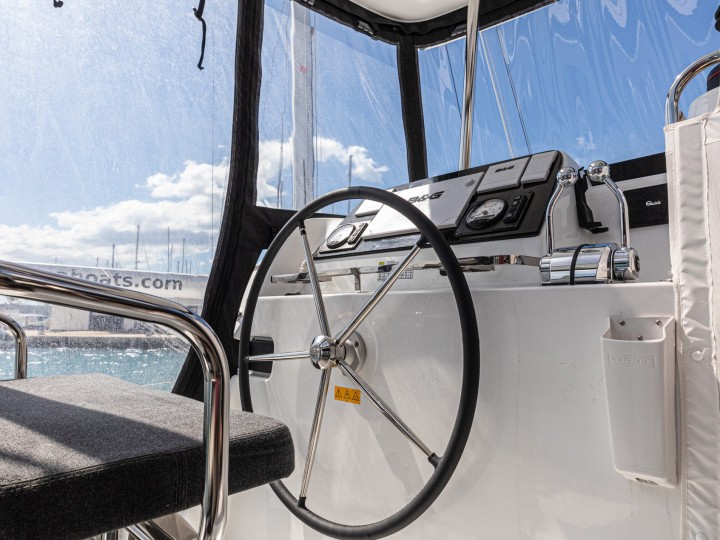 Charter a Lagoon Lagoon 42 in Rogoznica on Samboat