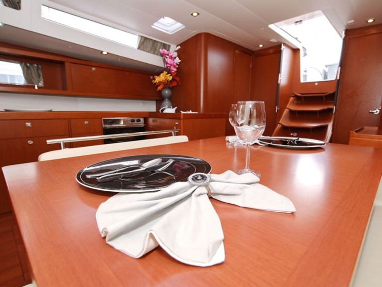 Sailboat hire in Sukošan - Bénéteau Oceanis 48