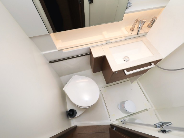 Lagoon Lagoon 50/6 cab charter bareboat or skippered in  Sukošan