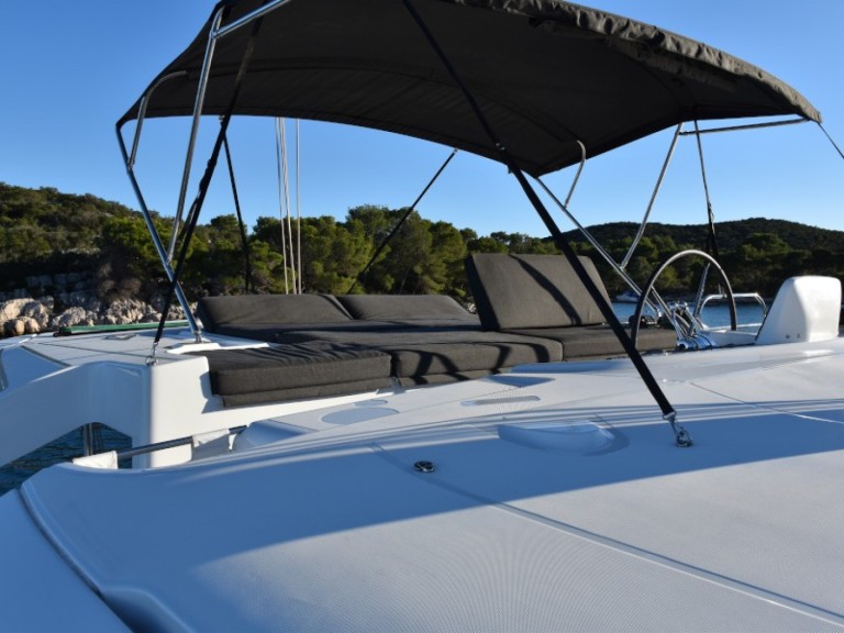 Catamaran hire in Sukošan - Lagoon Lagoon 46