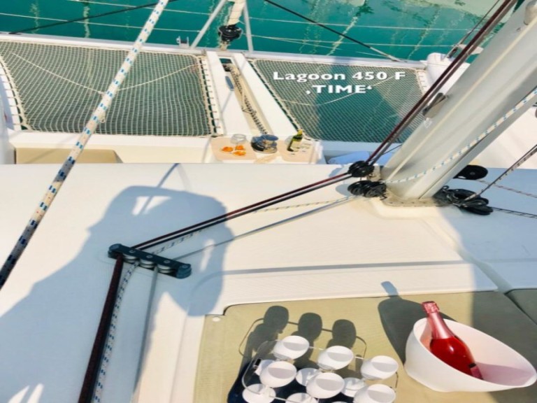 Catamaran to hire Sukošan at the best price