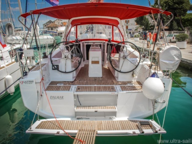 Hire Sailboat Bénéteau with a boat licence